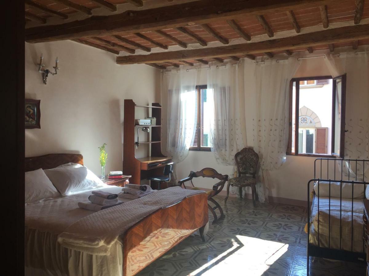 Apartamento La Casa Di Luigi Montevarchi Exterior foto