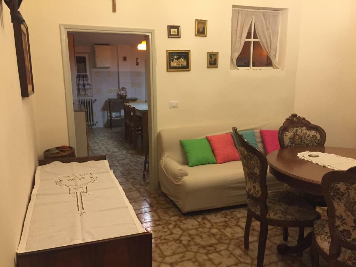 Apartamento La Casa Di Luigi Montevarchi Exterior foto